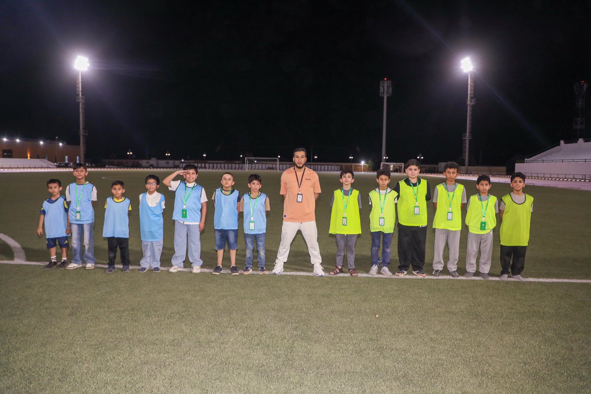 #صور 📸

لقطات من الأسبوع الأول لبرنامج واعد الصيفي، والذي دُشّن بحضور سعادة رئيس جامعة الحدود الشمالية أ.د.أحمد بن علي الرميح، ووكيل الجامعة للشؤون الأكاديمية الدكتور سعود المقحم وعميد شؤون الطلاب الدكتور فرحان العنزي ورئيس جمعية براعم لتنمية الطفل  أ. حمود العنزي، وبدعم كريم من