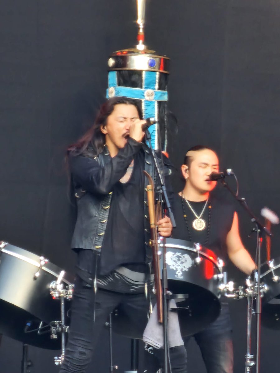 mirelander's tweet photo. The HU (Königstein 🇩🇪, 05.07.2025)

#thehu #folkmetal #folk #metal #mongolian #concert #koenigsteinfortress #koenigstein #germany https://t.co/WvMmaMHhns