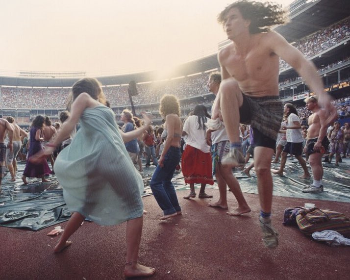 GratefulDead's tweet image. 46,000 Dead Heads descended on Three Rivers Stadium in Pittsburgh on July 8, 1990, for a bill featuring Crosby, Stills & Nash and the Grateful Dead. With the sun beating down, local fire departments stepped in to spray down the crowd and help keep things cool, but the heat didn’t…