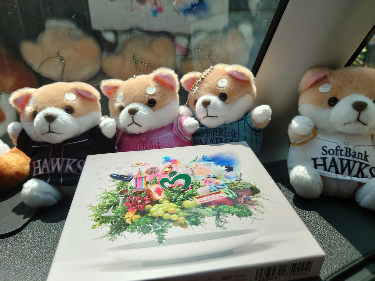 おはようございます😊たかほ〜⚾🦅✨有原さん良かったですね✨でも、🦊もはむほ〜だったから🤔日曜日あたり、前田悠伍先発予定🤭😂楽しみ😆
ミセスのアルバム🎶届きました😊娘ちゃんの影響で購入😂しばらく、聴きます😆夜勤明けからの、今日、明日連休なんで、ゆっくりします🤗善き一日を😊🍀