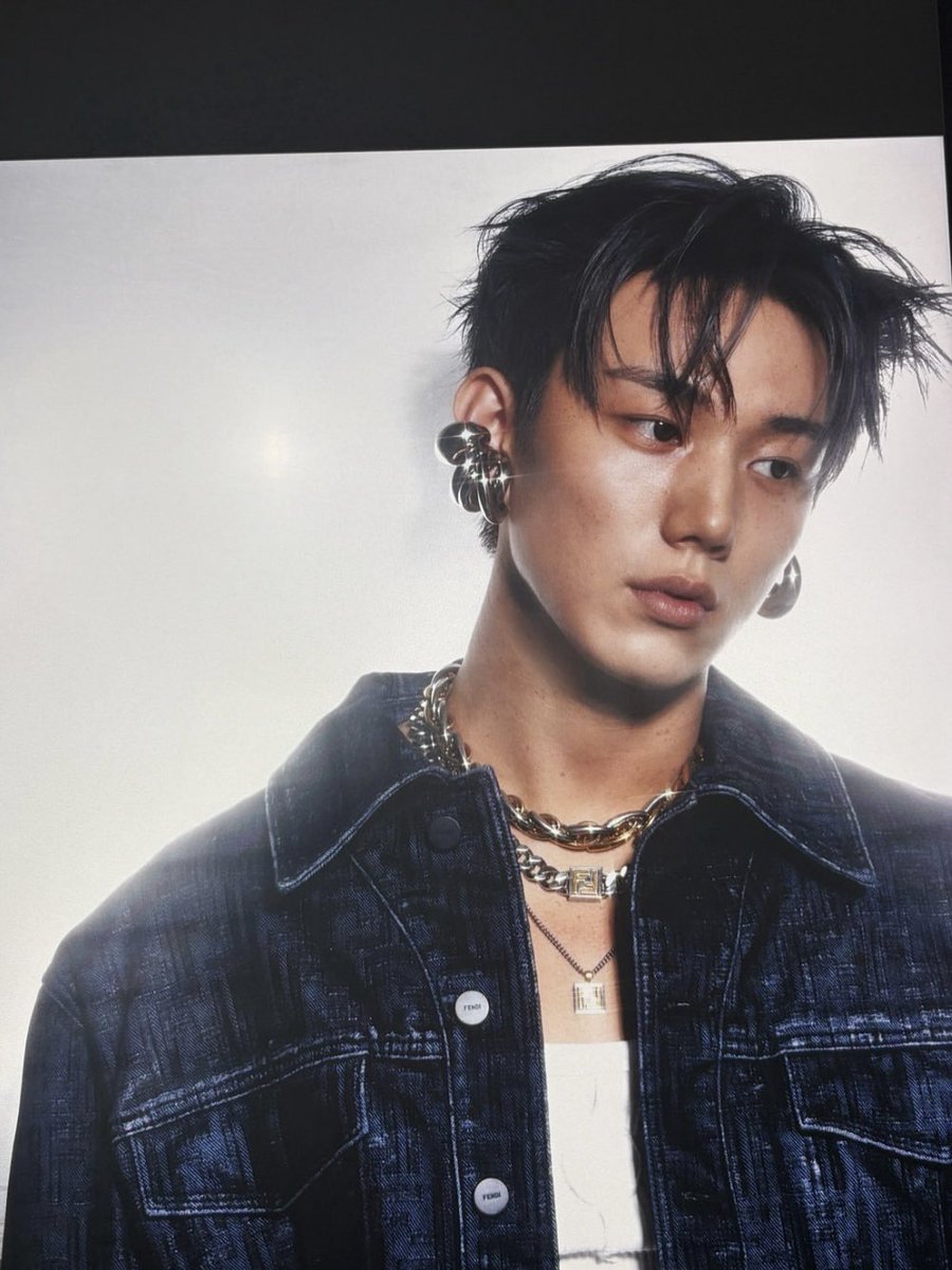 azz⁺¹ is unique tweet media