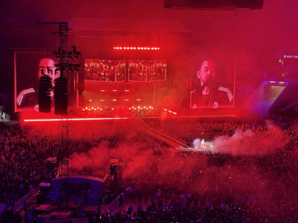 The_Transport3r's tweet photo. #linkinparkfrankfurt #sge #frankfurt https://t.co/tczY1enFXz
