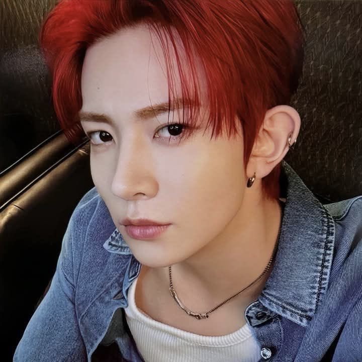 enhyvenom's tweet photo. dois ruivinhos 🦊

#ENSD #ENGENESelcaDay #HEESEUNG #ENHYPEN @ENHYPEN_members https://t.co/reD3kOwWIu