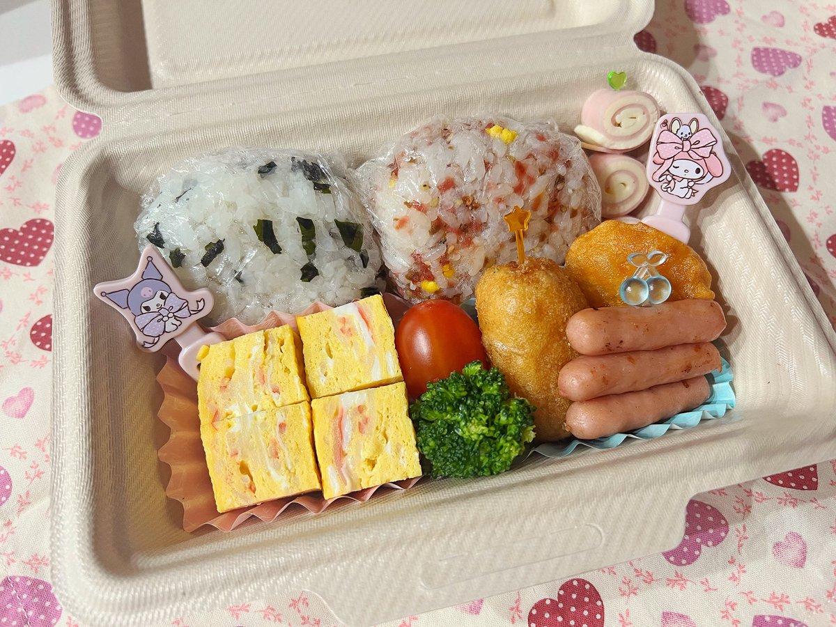 __ichika_'s tweet photo. むすめ大洗水族館へ遠足！🪼

最近体調悪めで手抜き弁当(いつも)になっちゃったから、ふたに最近むすめがハマってるポムポムプリンを描いて罪滅ぼし…のつもり😂

楽しんできてね🤭♡ https://t.co/OxV3Z9KWOp