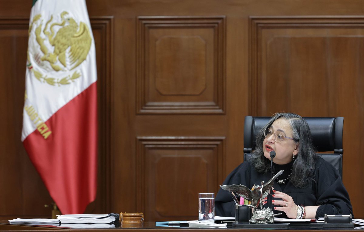 Animal Político (@pajaropolitico) on Twitter photo 🔺#LoÚltimo | La ministra Norma Piña, presidenta de la <a href="/SCJN/">Suprema Corte</a>, y el ministro electo, Hugo Aguilar Ortiz, futuro presidente del órgano jurisdiccional, se reunieron este martes para revisar el proceso de transición del Máximo Tribunal del país. 🔺#LoÚltimo | La ministra Norma Piña, presidenta de la <a href="/SCJN/">Suprema Corte</a>, y el ministro electo, Hugo Aguilar Ortiz, futuro presidente del órgano jurisdiccional, se reunieron este martes para revisar el proceso de transición del Máximo Tribunal del país.