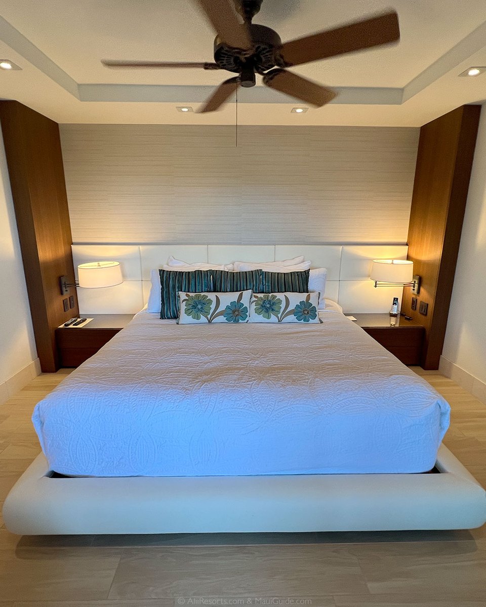 AliiResorts's tweet image. This 2-bedroom &quot;Maui Modern Masterpiece&quot; provides stunning views and immediate beach access.
aliiresorts.com/vrp/unit/POLO_…

#BookDirect #OceanfrontLiving #MauiVibes #TravelHawaii