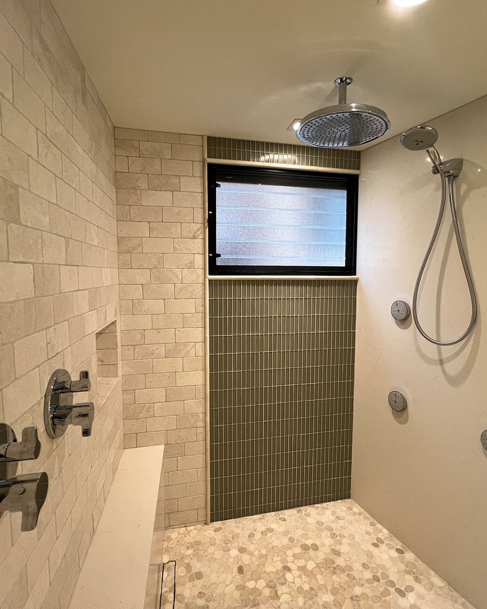 AliiResorts's tweet image. This 2-bedroom &quot;Maui Modern Masterpiece&quot; provides stunning views and immediate beach access.
aliiresorts.com/vrp/unit/POLO_…

#BookDirect #OceanfrontLiving #MauiVibes #TravelHawaii