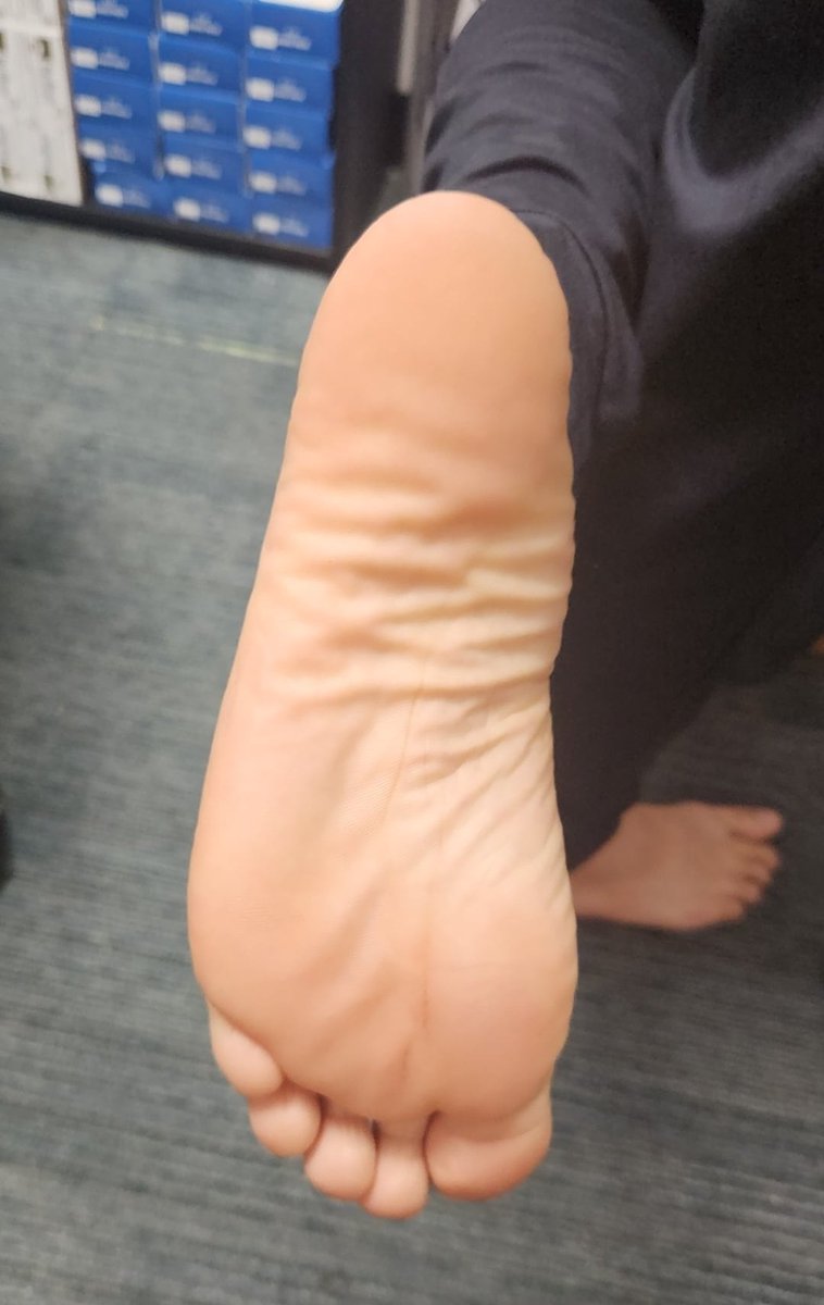 When you're horny for bro's feet so he sends you a pic while he's at work 🙈🥴🤤

Thanks for helping me out <a href="/ObeyYourPrince/">✨️Golden Prince✨️</a>  

🍆💦😩