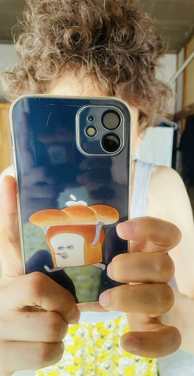 ワンマンショーまで10日！

パーマをかけました！
いい感じにくるくるが突き抜けています
下北沢fab cuteに感謝🙏
　
そして朝起きると寝癖に勢いがあります
この調子でワンマンショーまで行きます！
ご予約お待ちしています。

#カウントダウンしながら日々の感謝
#寝癖
#バーゲンズ
#予約受付中