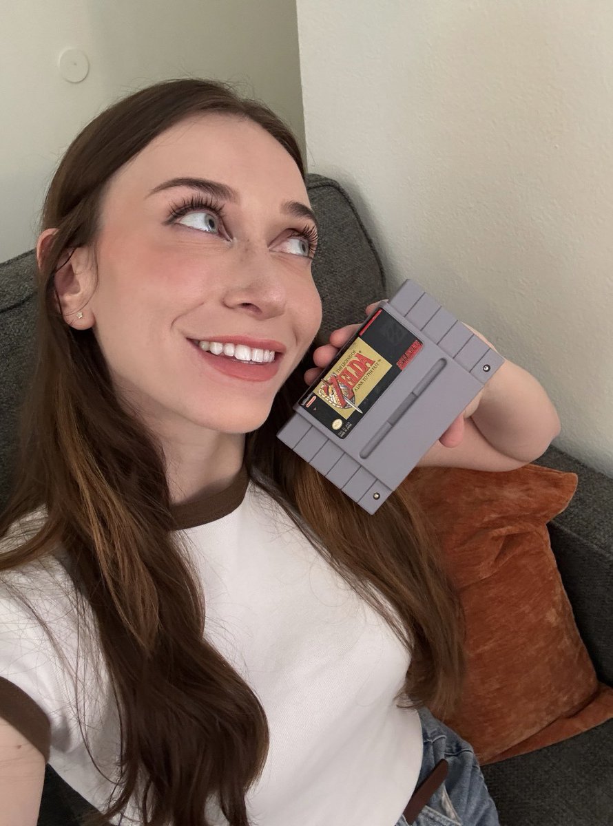 RETRO GAMING HOUR

Come hang out! We’ve got an SNES, a CRT tv, and some cereal ☀️ 

twitch.tv/ayytrae