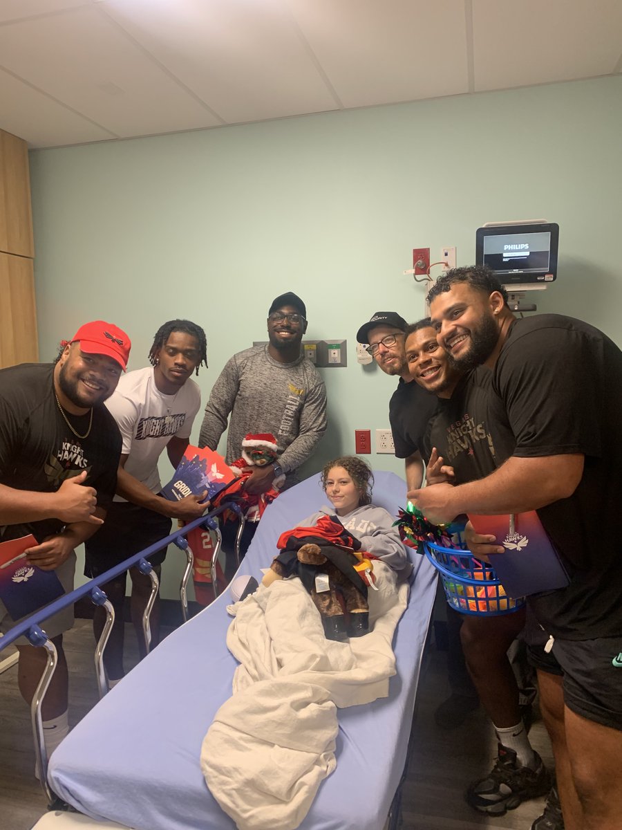 We had the opportunity to visit St. Rose Hospital today, to say hi, handout giveaways and bring smiles to all the patients, and healthcare workers! 😊👩‍⚕️ 

Thank you for having us!☺️