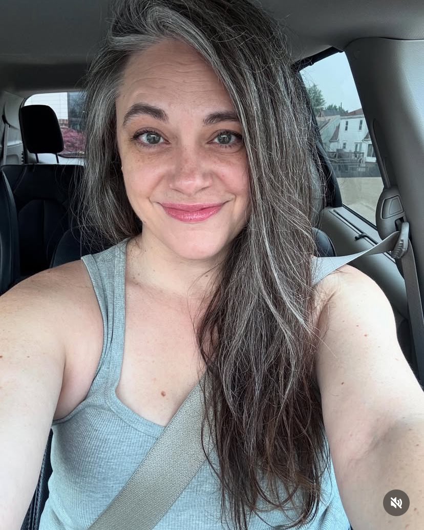 Joyfulfox8's tweet photo. God ๐ Family โค๏ธ Country ๐บ๐ธ
Silver hair, sharp mind, unshakable values ๐ฉโ๐ฆณ๐ฅ Iโve lived through enough lies to recognize the truth.
#MAGA #RealTalk #PatriotWoman #SilverStrong https://t.co/qQqoAbvVNO