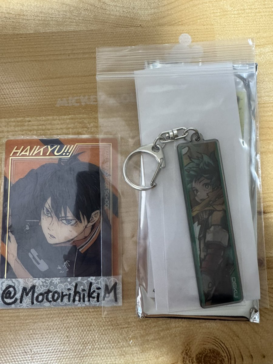 MotorihikiM's tweet photo. 【交換】僕のヒーローアカデミア 
ヒロアカ  原画展　ヒロアカ展　

メタルキーホルダー 同種での交換

譲 緑谷
求 轟

郵送希望となります📮
検索からでもお声がけ下さい🌿 https://t.co/Jt0Q6uQarX
