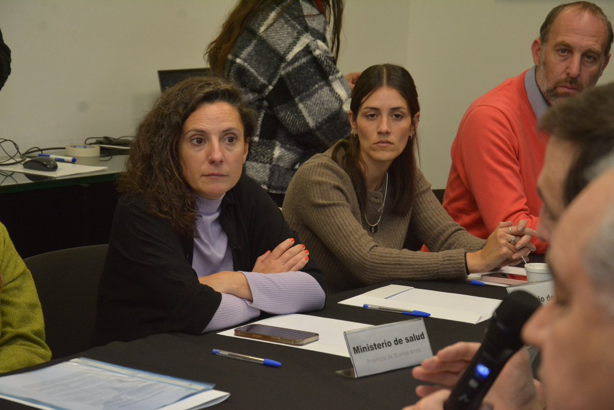 El gobierno nacional quiere destruir el sistema de residencias y es imprescindible defenderlo ‼️

Hoy nos reunimos junto a ministros y autoridades de salud de todo el país para abordar los cambios en las normativas que Nación quiere realizar sobre el sistema de residencias.