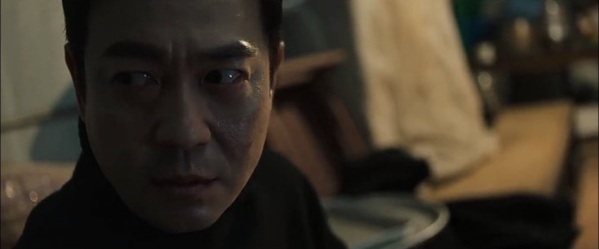 كيف تتأكدون ان الممثل اتقن الدور صح اذا كرهتو الشخصيه واكبر مثال هالسايكو بدراما صياد بمشرط  رغم اني كرهته بشكل لكنه من اكثر السايكوباثز اللي ماراح انساهم بالكيدراما
ابهرني الصدق جسد الدور بحذافيره
#HunterWithAScalpel