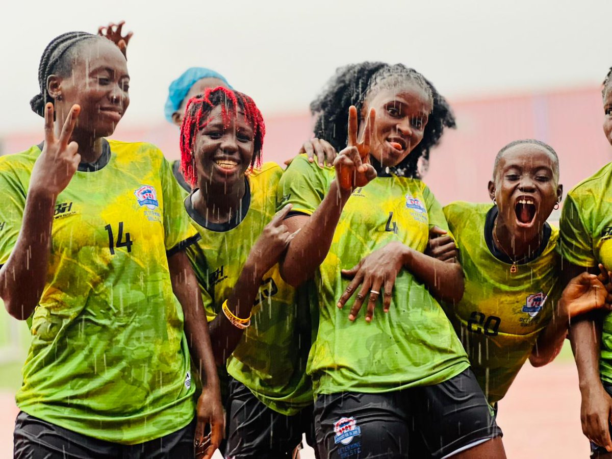 Determine Girls Fc ⚽🇱🇷 tweet media