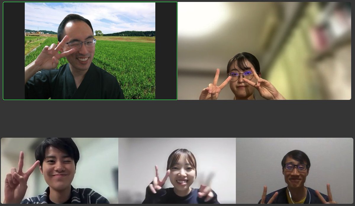 yamagatageneral's tweet photo. 昨日は #Yooc でした!
#JPCA2025 の報告会+そもそも学会って何だ?という話をやりました。
学生の頃から積極的な方が多く、昔の自分に見せてやりたいです。 https://t.co/cG2aiKfRRO