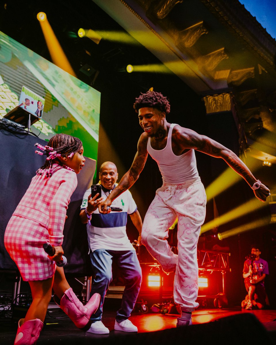 .<a href="/nlethegreat1/">NLE THE GREAT</a> &amp; his daughter performing together on stage ⭐️