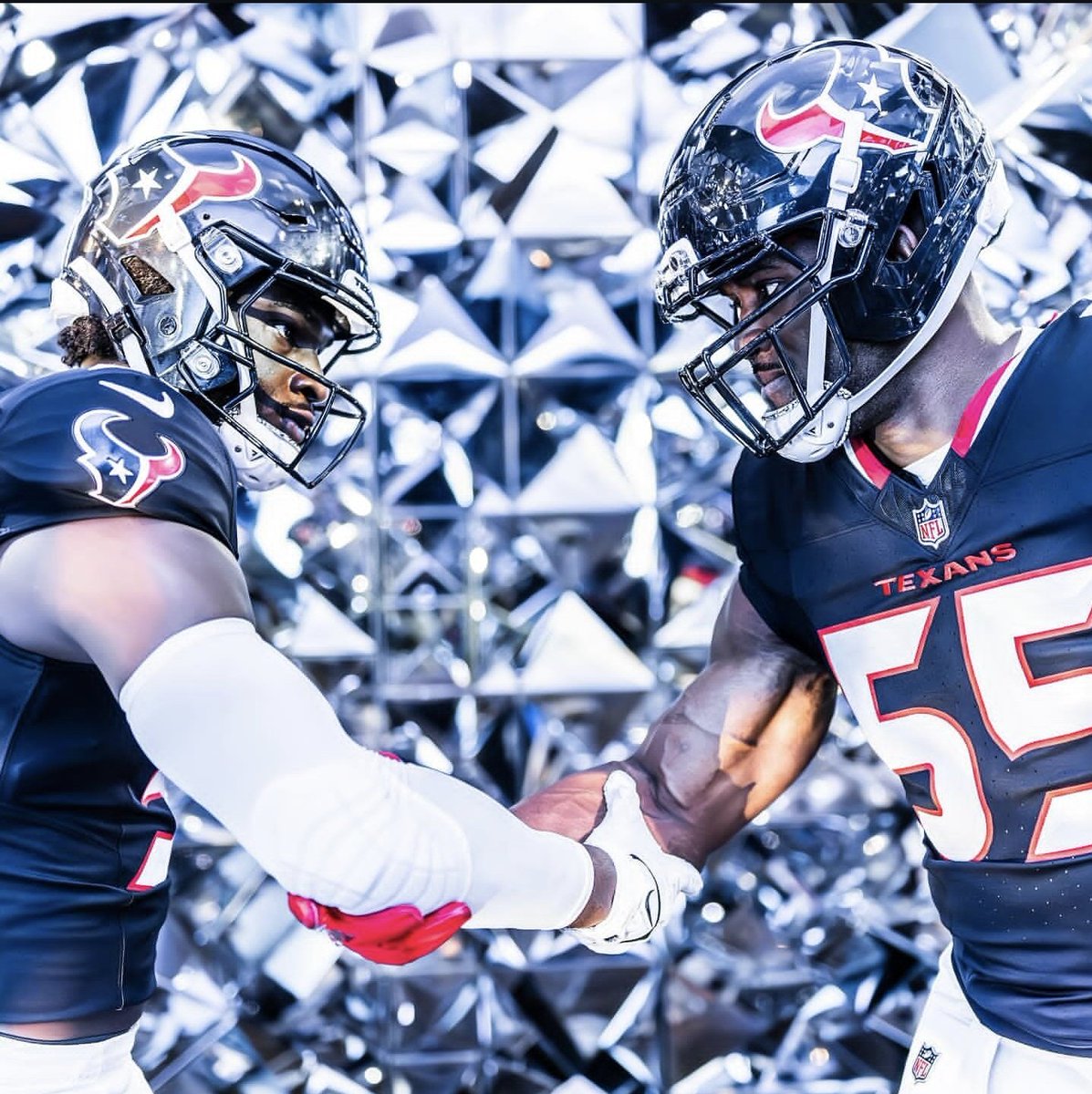 How many combined sacks yall see with Anderson &amp; Hunter ?  🤔 

Im thinking 28