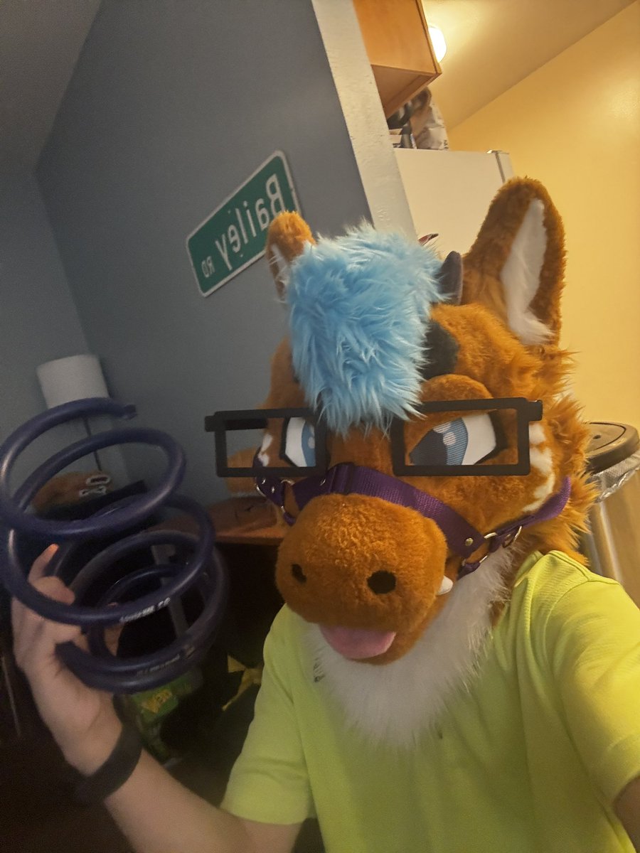 FluffyDergBoy's tweet image. Bailey got the biggg spring