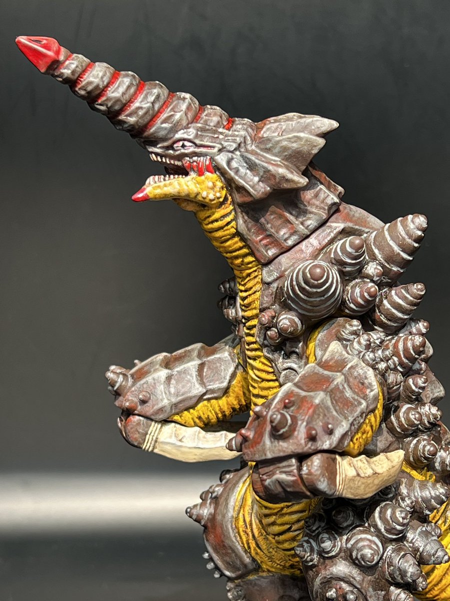 ウルトラ怪獣アドバンス 熱線怪獣グライムをリペイントしました🖌️ 光