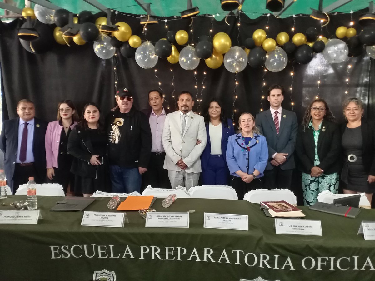 OnesisBP's tweet image. Representamos a @EmbaCuMex en la Graduación No. 13 de la Escuela 🇲🇽 Preparatoria 296 "Fidel Castro Ruz", maestros y alumnos evocaron el pensamiento del líder histórico de la #RevoluciónCubana y condenaron Bloqueo de Gob. EE.UU. contra 🇨🇺 #FidelVive