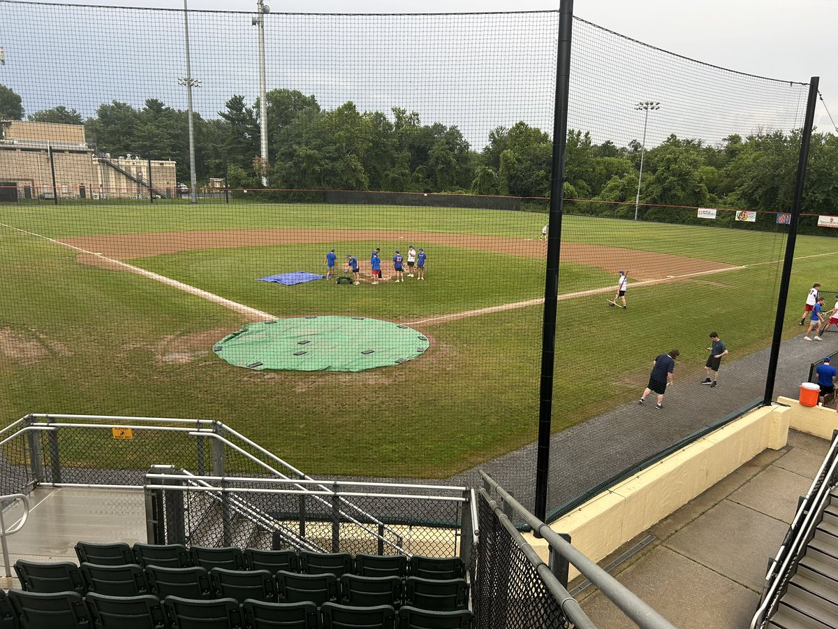 Andrew Relvas (@andrewrelvaspxp) on Twitter photo Big one tonight!
SS Takoma <a href="/TBolts_Baseball/">Silver Spring-Takoma Thunderbolts</a> (12-14, L7)
Vs the
<a href="/Gburg_Giants/">Gaithersburg Giants</a> (7-21, W2)
Hopefully no more rain tonight, find out what happens at 7:30!
youtube.com/live/3bQrgk6VU… Big one tonight!
SS Takoma <a href="/TBolts_Baseball/">Silver Spring-Takoma Thunderbolts</a> (12-14, L7)
Vs the
<a href="/Gburg_Giants/">Gaithersburg Giants</a> (7-21, W2)
Hopefully no more rain tonight, find out what happens at 7:30!
youtube.com/live/3bQrgk6VU…