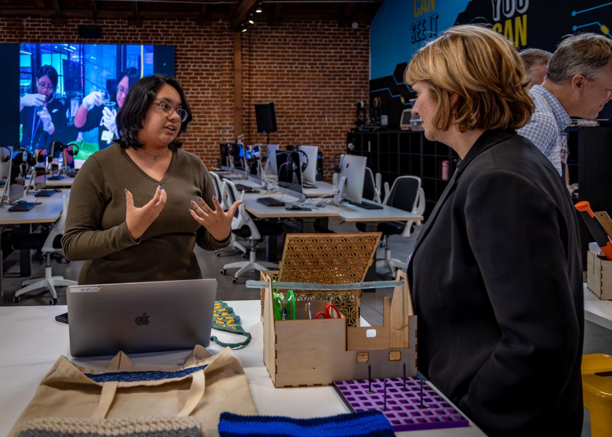 Last week marked the end of our 6-month PIMS Fellowship! 🧪🔧🎓

Students presented product designs, from custom bags to 3D models and shared how the program sparked their passion for engineering.

Thank you @HowmetAero_fdn for making this program possible