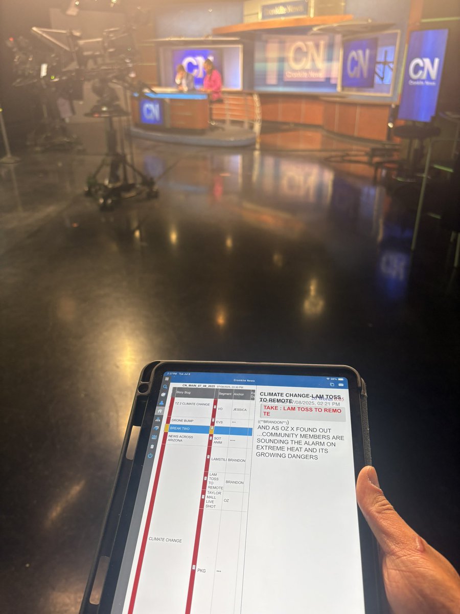 HiBranFlakes's tweet image. Anchoring tonight’s newscast for the first time