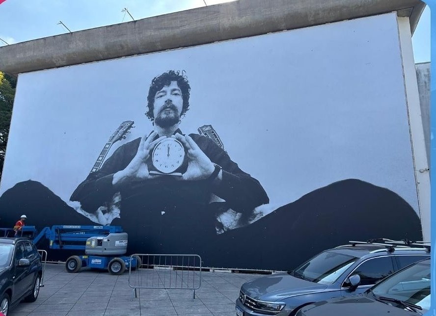 <a href="/mis_sp/">Museu da Imagem e do Som</a> a foto para estampar a fachada de vocês TINHA que ser essa! 
Coisa linda! 😍😍😍