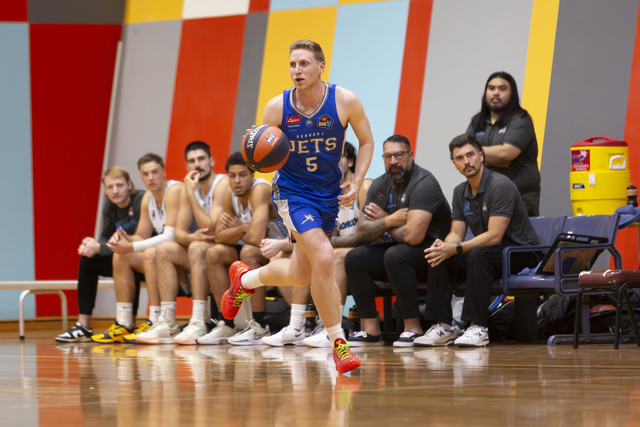 Star Weekly Sport (@starweeklysport) on Twitter photo The Sunbury Jets are leaving no stone unturned as they try and find the answers to get over the line in the Big V men’s championship division.
tinyurl.com/y4zxwnhm
✍️<a href="/taramurray339/">Tara Murray</a> The Sunbury Jets are leaving no stone unturned as they try and find the answers to get over the line in the Big V men’s championship division.
tinyurl.com/y4zxwnhm
✍️<a href="/taramurray339/">Tara Murray</a>