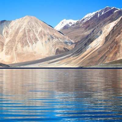 The honeymoon adventure package to Leh-Ladakh Bangalore enjoylehladakh.com/leh-ladakh-hon… has just the right amount of romance and adventure added to it with trekking, biking and sightseeing to some of the most beautiful destinations.
#lehladakh #bangalore #seasonal