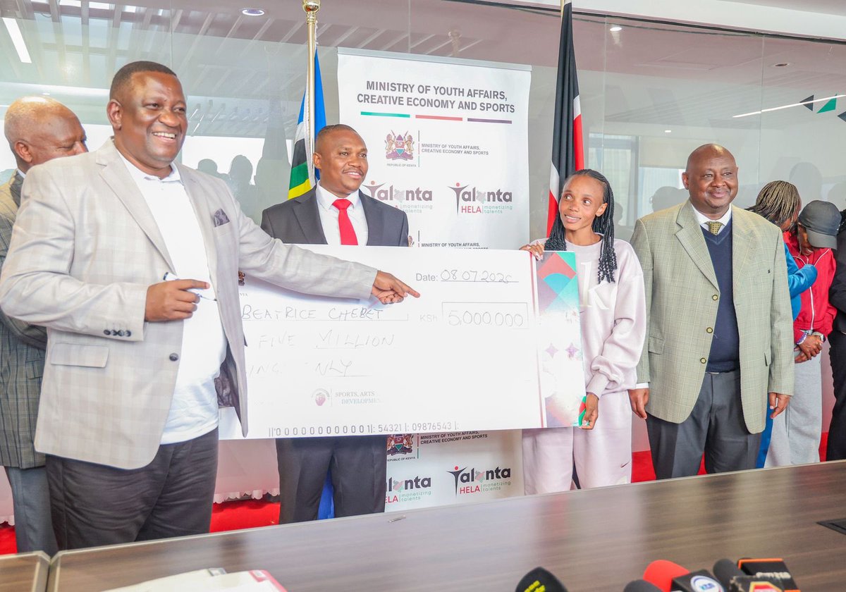 MuthumaGabriel's tweet image. GOVERNMENT UNVEILS ENHANCED SUPPORT PACKAGE FOR ELITE
ATHLETES AND SPORTS PROFESSIONALS.
The Ministry of Youth Affairs, Creative Economy and Sports has committed to ensuring that the enhanced packages will not only benefit today’s stars, but also lay the foundation for emerging…