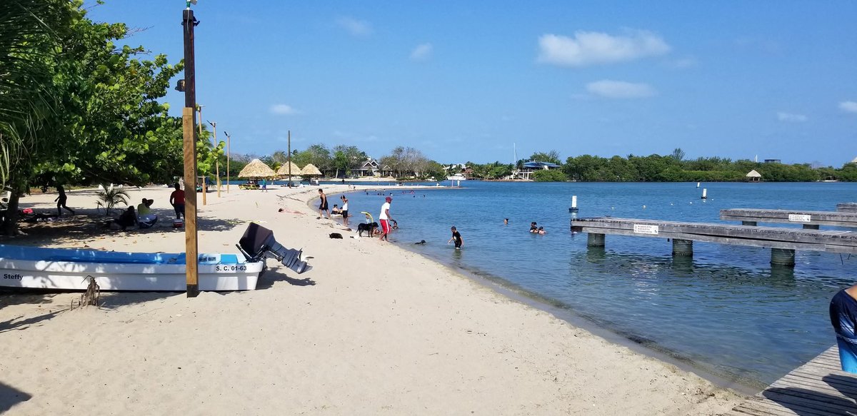 GeorgeUwaifo's tweet image. Beautiful sceneries from the city of Placencia in Belize. It is always sunny down there in Belize, a Caribbean country I visited in the past.

#CARICOM49 #Tourism #manatwork