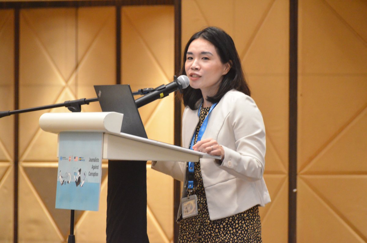 UNODC Southeast Asia-Pacific (@unodc_seap) on Twitter photo Corruption is evolving, and so are the journalists fighting it.
Across Southeast Asia, reporters are joining forces to expose procurement abuse locally & regionally.
With support from <a href="/UNODC/">UN Office on Drugs & Crime</a> & Sweden, #JournalistsAgainstCorruption are staying one step ahead this week in 🇲🇾. Corruption is evolving, and so are the journalists fighting it.
Across Southeast Asia, reporters are joining forces to expose procurement abuse locally & regionally.
With support from <a href="/UNODC/">UN Office on Drugs & Crime</a> & Sweden, #JournalistsAgainstCorruption are staying one step ahead this week in 🇲🇾.