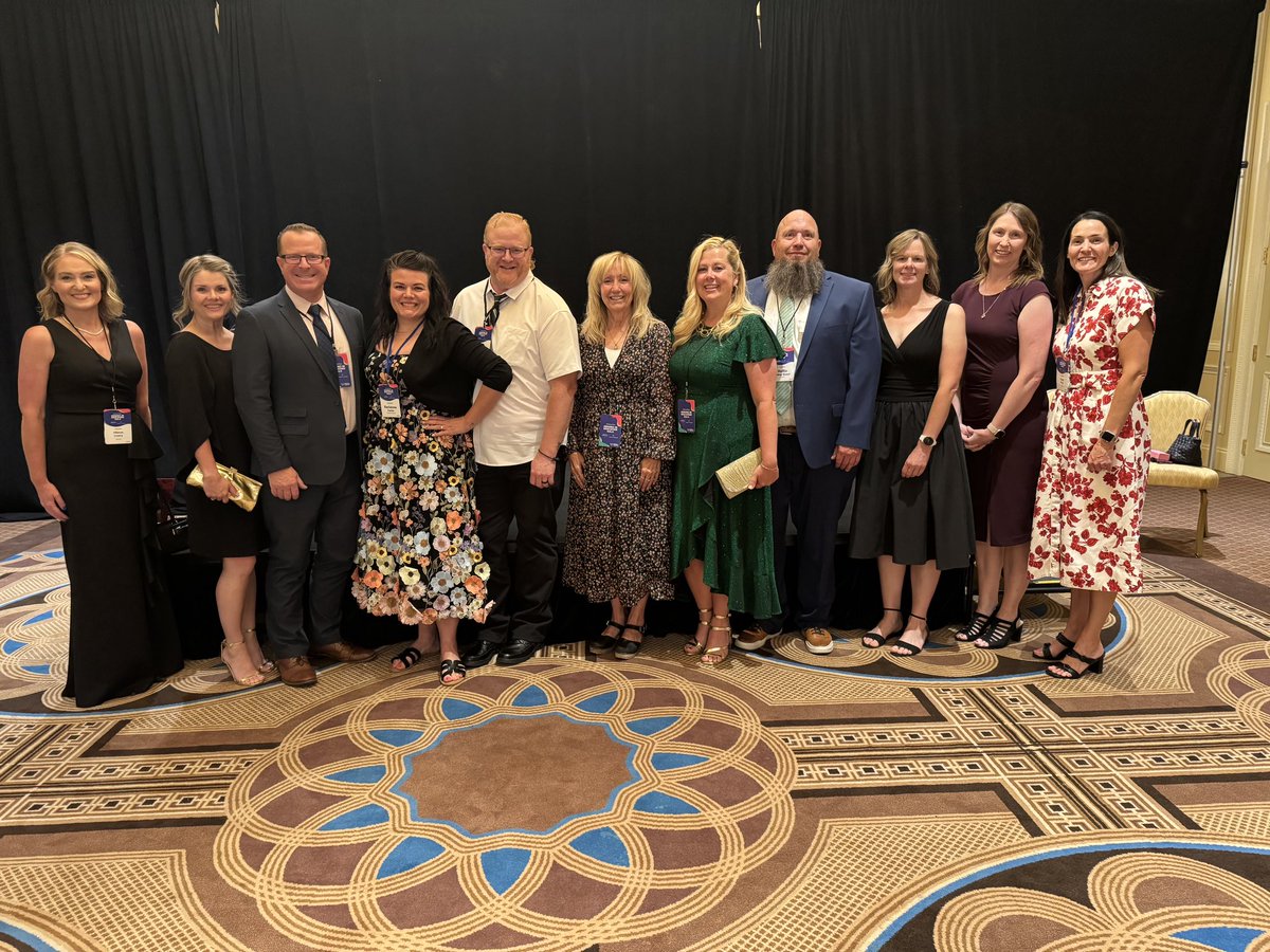 ✨ Honored to attend the Honors in Education Gala tonight—what a powerful celebration of Utah’s incredible educators! I loved hearing their stories!  <a href="/AbbyPalmerCox/">Abby Cox</a> shared, “teaching is a profession of hope.” Her words were heartfelt and inspiring. 💙🍎 <a href="/ShowUpUtah/">First Lady Abby Palmer Cox</a> #TeachInDavis