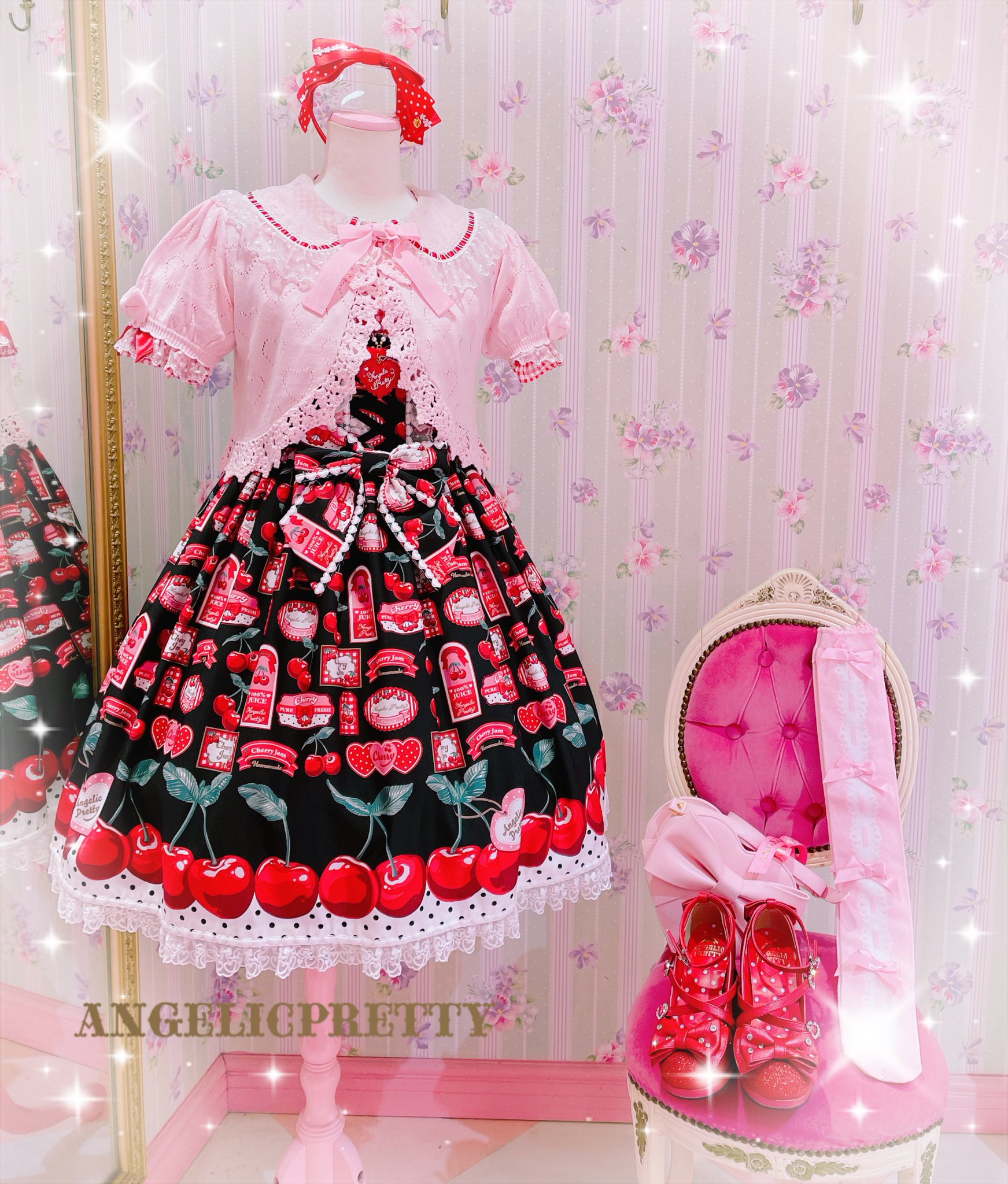Angelic Pretty デザートコレクションスカート 別珍SK黒×ゴールド Angelic Pretty新宿店 on X: 