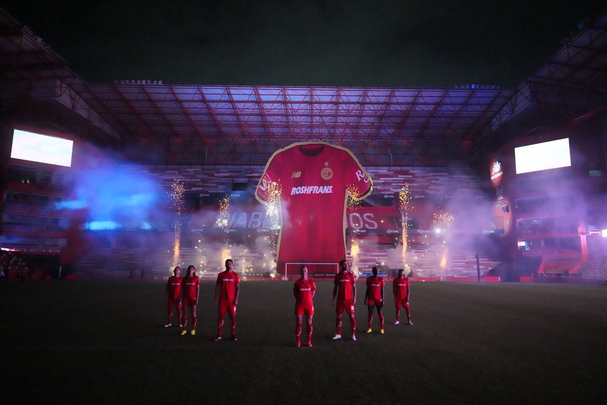 Padi7 (@luispadilla15) on Twitter photo La nueva piel del campe贸n 馃懝馃弳
La nueva indumentaria de Toluca para la temporada 25-26, dise帽贸 en rojo con detalles en dorado y patrocinadores en blanco.
驴Qu茅 te pareci贸 la nueva playera?
#TolucaFC #Jersey #DiablosTwitteros <a href="/AdictosMx/">Los Soccer Adictos Mx</a> La nueva piel del campe贸n 馃懝馃弳
La nueva indumentaria de Toluca para la temporada 25-26, dise帽贸 en rojo con detalles en dorado y patrocinadores en blanco.
驴Qu茅 te pareci贸 la nueva playera?
#TolucaFC #Jersey #DiablosTwitteros <a href="/AdictosMx/">Los Soccer Adictos Mx</a>