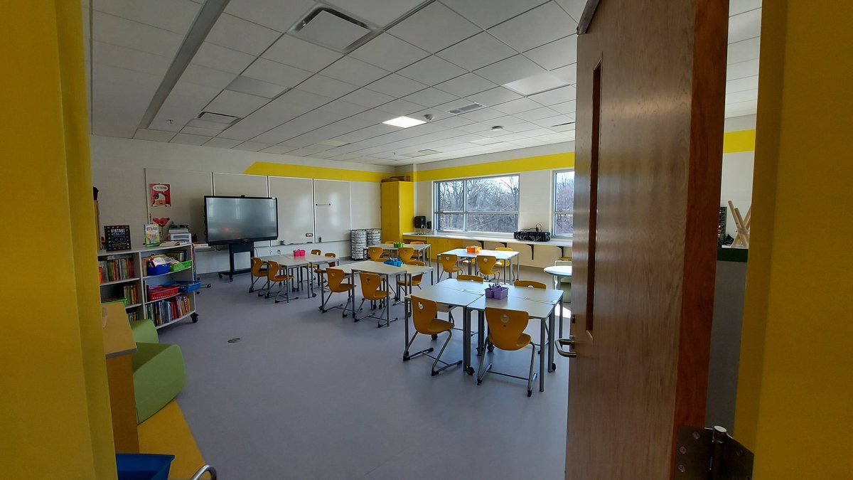 Ms. Toth tweet media