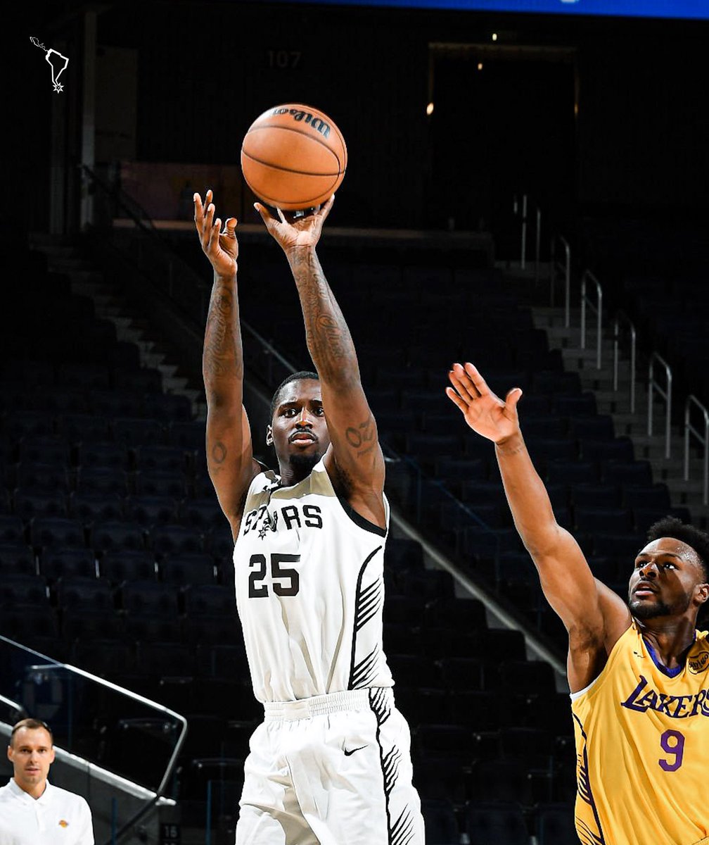 🇩🇴 David Jones-García en la derrota ante los Lakers:

25 puntos
6 rebotes
5 asistencias
9-14 en tiros de campo
3-5 en triples

DE QUE PLANETA VINISTE, GENIO.