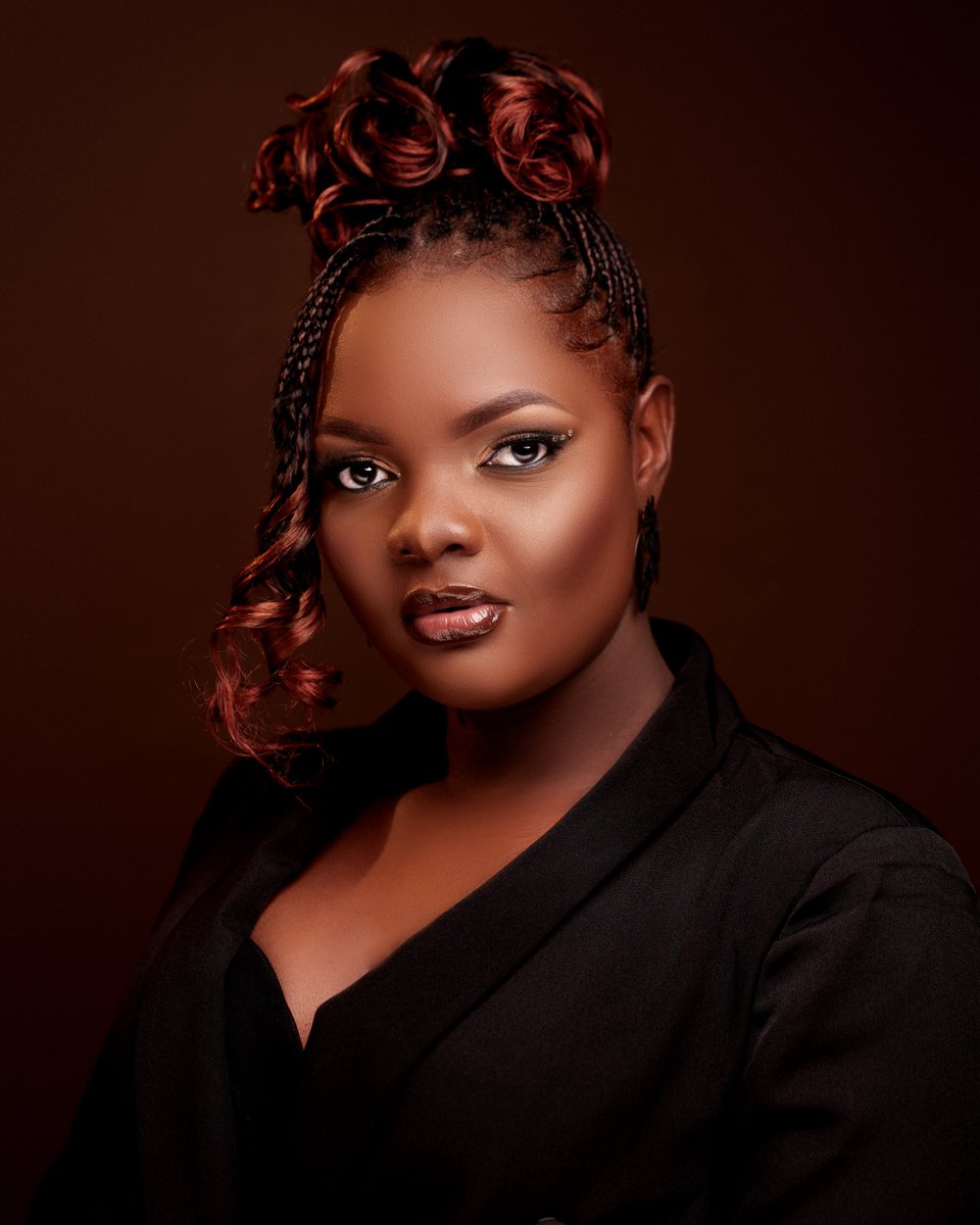 AGAMOSH1's tweet image. We still want to celebrate with you always. Come celebrate you with us today n always
Muse; zena
Mua; shillat glam