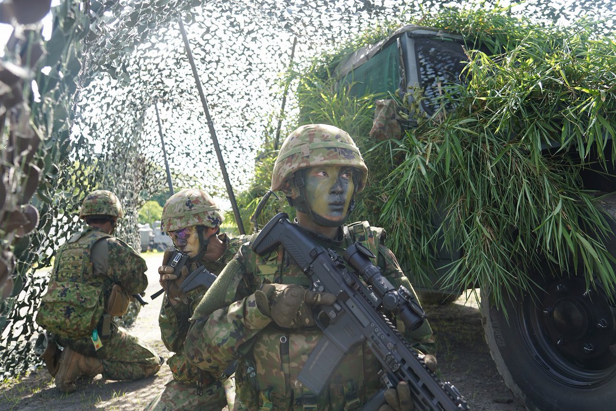 jgsdf_gcc_ardb's tweet image. 【第4次連隊野営(対戦車中隊実射検閲)】
#第1水陸機動連隊 対戦車中隊は、鹿児島県佐多射撃場において実射検閲を受閲しました。それぞれの写真については射撃までの一連の行動の様子です。連隊は野営訓練を通じて各種射撃能力及び任務完遂に必要な能力を向上させていきます。
#水陸機動団