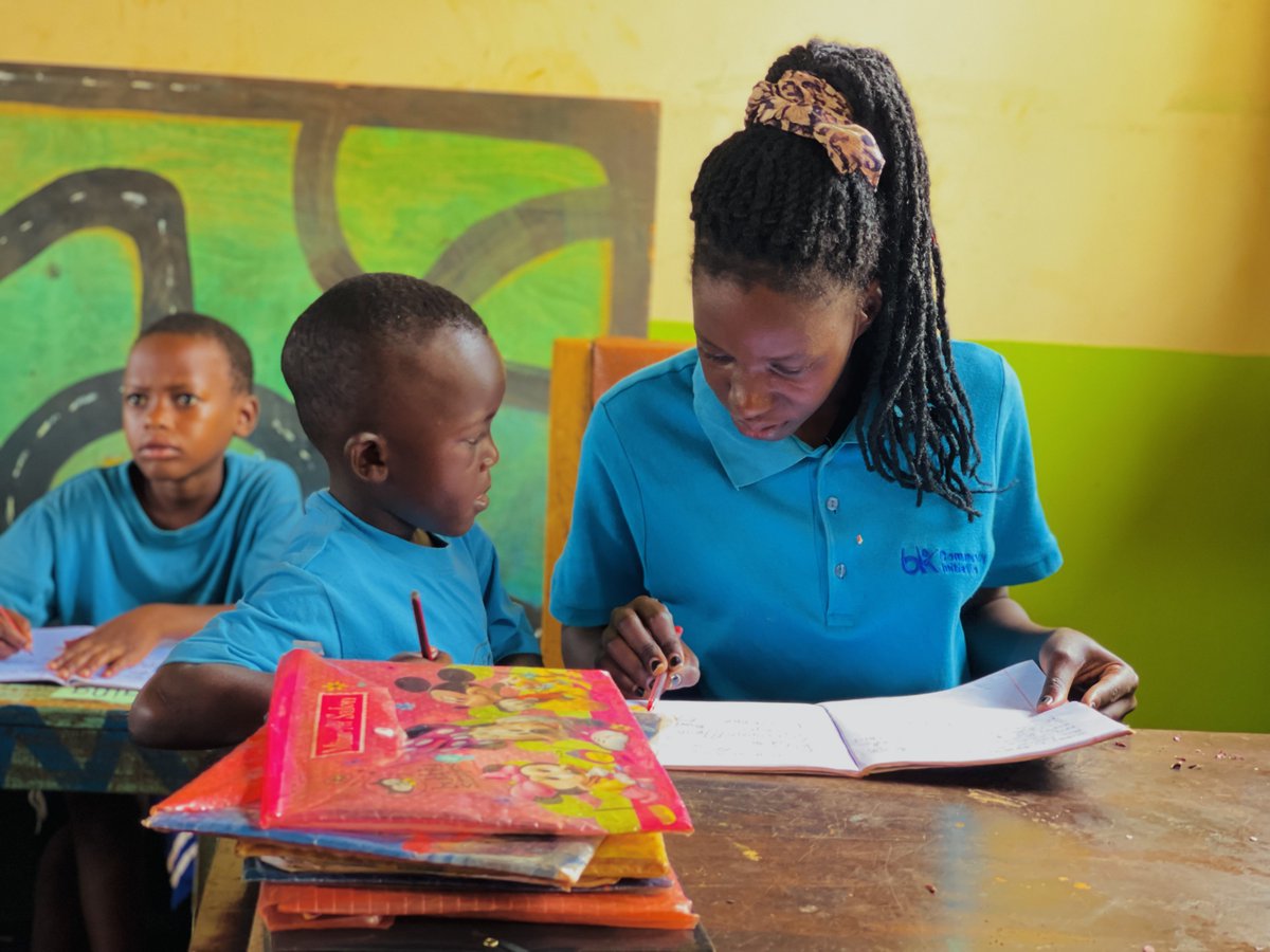 BKCommunityUG's tweet photo. Mid-Term 2 check-in at Kyabirwa!

Every page, every lesson, every smile—proof that learning is alive and thriving. 💙

Kudos to @softpoweredu  for always providing and standing with us! 🙌

#MidTerm2 #BKCommunity #KyabirwaCentre https://t.co/f7aWG1c1nf