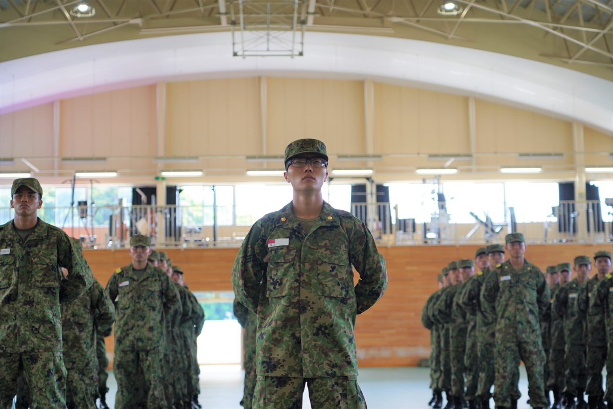jgsdf_gcc_ardb's tweet image. 【相浦新隊員教育②】
#第1水陸機動連隊 は、新隊員後期教育開始式を行いました。全国の駐屯地から67名の隊員が着隊し、普通科隊員としての知識及び技能を学び、水陸機動団の隊員になるべく様々な教育を受けます。これから約3か月間、訓練風景等を発信していきますのでお楽しみに!
#水陸機動団