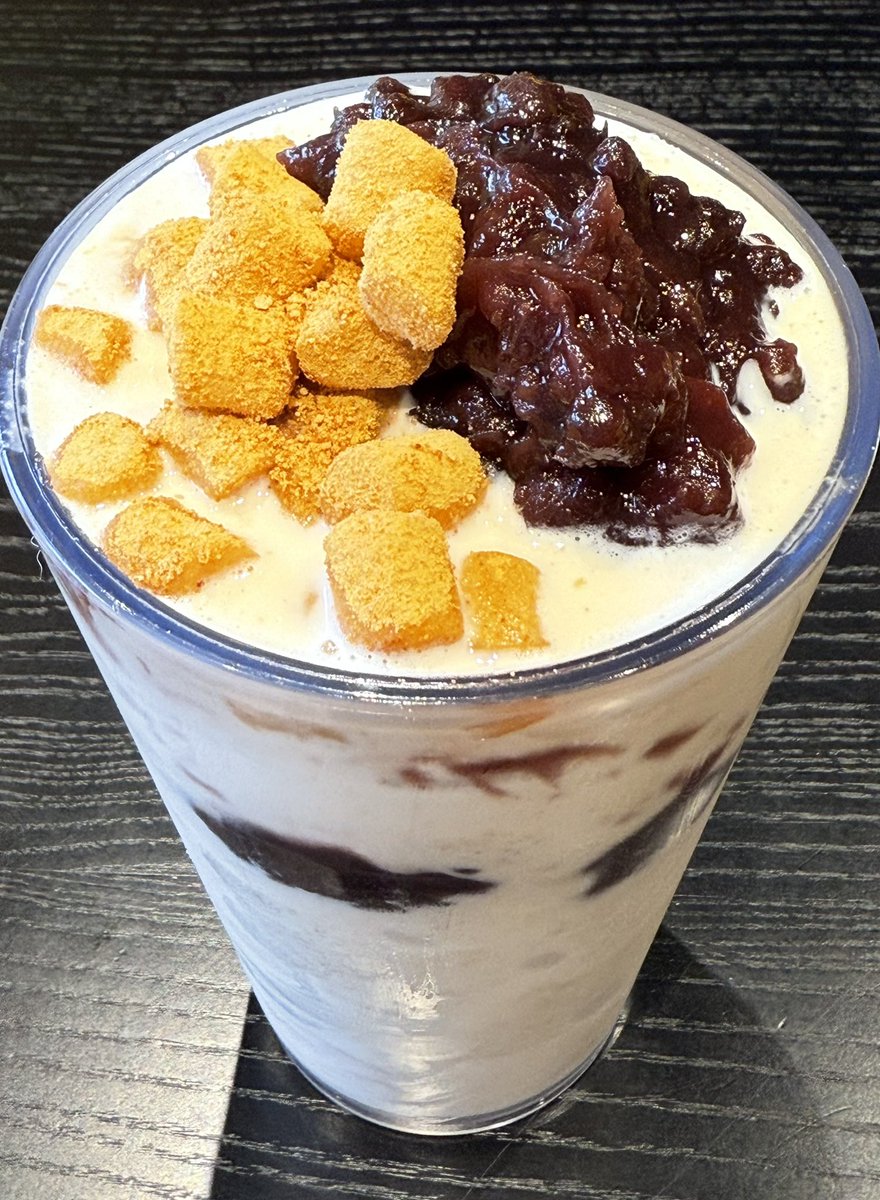 among_ee's tweet image. 컴포즈 인절미 컵빙! 개인적으로는 메가 팥빙보다 더 맛있었어요 ♡ 살짝 덜 달고 고소한 느낌이라 한 번씩 드셔보시길 강추 드려요 😋