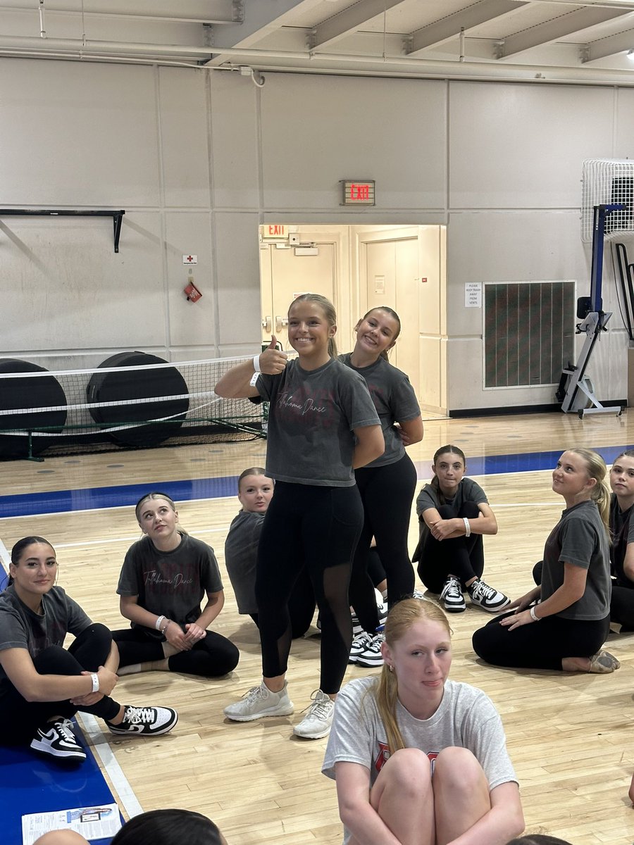 THSWildcatDance's tweet image. UDA Camp Day 2 focused on team building, technique, and band dances! We also learned our A and B routines, received the SPIRIT STICK for the 2nd day in a row and have 6 dancers trying out for All-American tomorrow! #glittercats #tullahoma #udadance