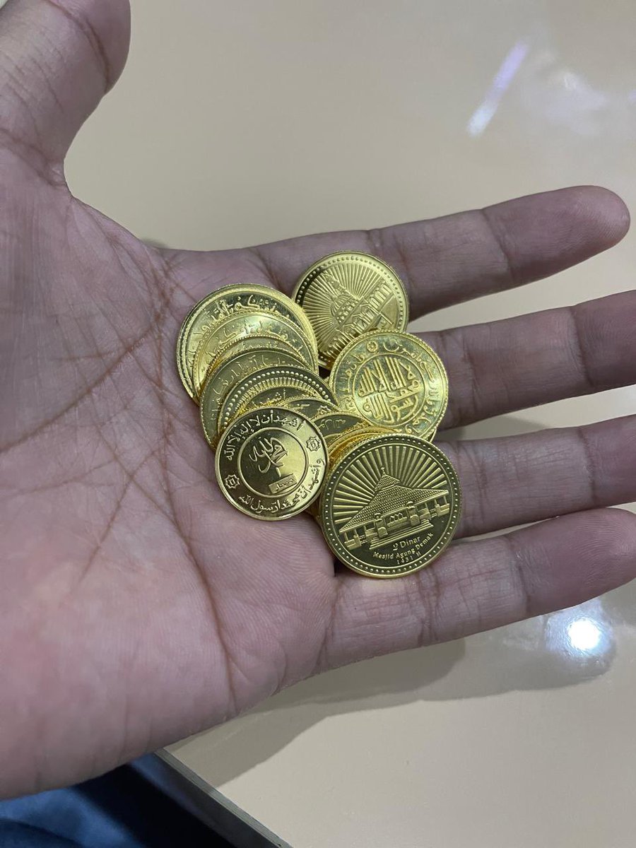 Pajak 35% dari kenaikan nilai investasi Emas😅
Lalu emas fisik Antam menghilang di pasaran, tersengaja diarahkan beli emas digital antam atau pegadaian..
Fakta lain nya, konsorsium macam Ilove emas, pusat emas, raja mas DLL, semua fokus buat Rebut emas dari tangan masyarakat