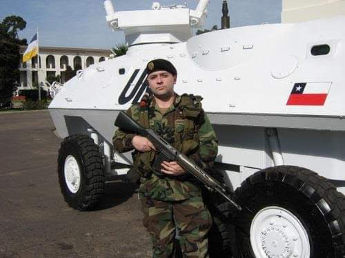 MonkOnTheBeats's tweet image. NO EXISTE EN ESTA VIDA UN HONOR MAS GRANDE QUE JURAR A NUESTRA BANDERA PARA MANTENER VIVA LA MEMORIA DE LOS 77 CHACABUCANOS Y LLEVAR CON ORGULLO LAS 15 LETRAS SOBRE EL CORAZON.

HASTA RENDIR LA VIDA SI FUESE NECESARIO!

#juramentoalabandera #EjercitoDeChile