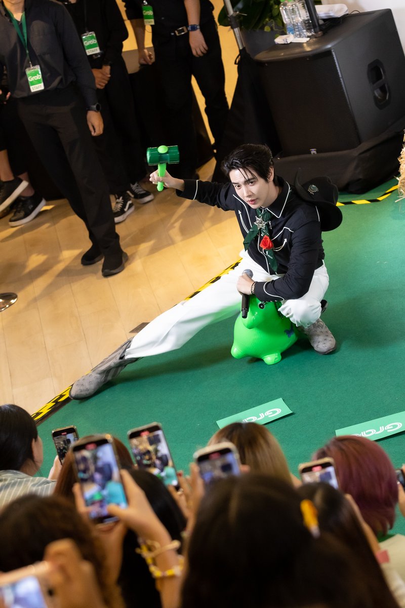siamdiscovery1's tweet image. รวมความน่ารักของพี่แม็กกี้
จากงาน GrabFood เมื่อวานที่มาแจกความสนุกสดใสให้แฟนๆ บริเวณ Creative Space ชั้น 3 Siam Discovery มาฝาก
ดูอัลบั้มเต็ม คลิกเลย bit.ly/3Ig1KUz
#GrabFoodxMaxkyBas #GrabTH #MaxkyBas #แม็กกี้บาส #Maxky_rp #Basjtr #6CODE #SiamDiscovery…
