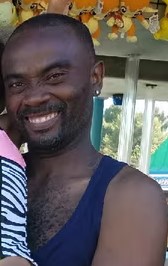 saynames2013's tweet photo. On Feb 13, 2018, Ronnell Foster, 33, was shot & killed by Officer Ryan McMahon in Vallejo, CA after a struggle over a flashlight during a stop for biking without lights. #Saytheirnames #RonnellFoster https://t.co/X7VIBzM4NQ
